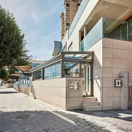 Beachfront With Private Taberna - By Welcomely El Campello