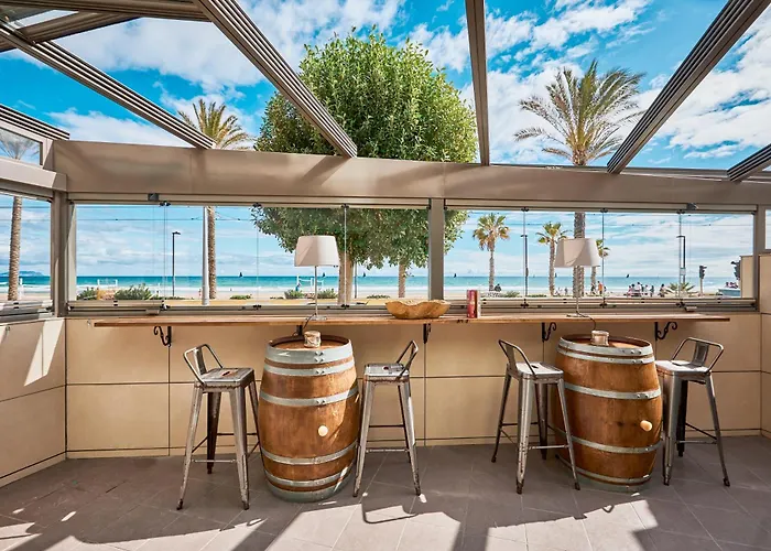 Beachfront With Private Taberna - By Welcomely Lejlighed *