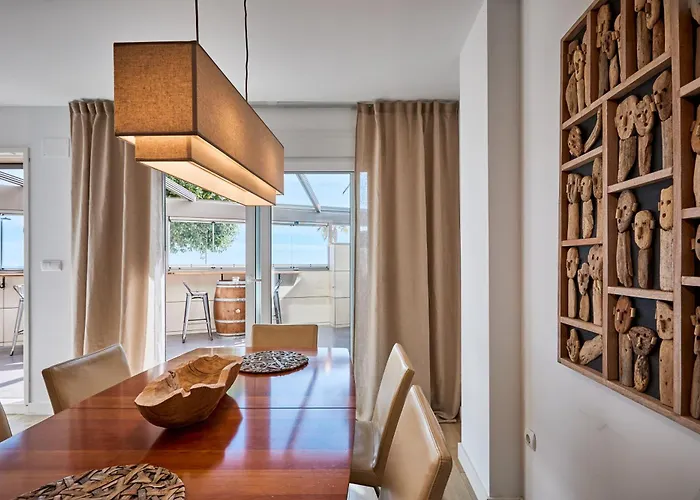 Beachfront Apartment With Patio - By Welcomely El Campello