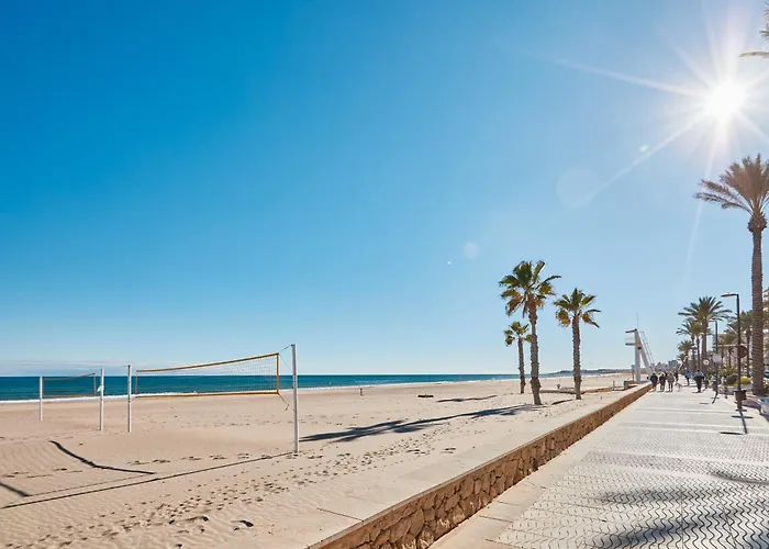 Apartamento Beachfront Apartment With Patio - By Welcomely El Campello